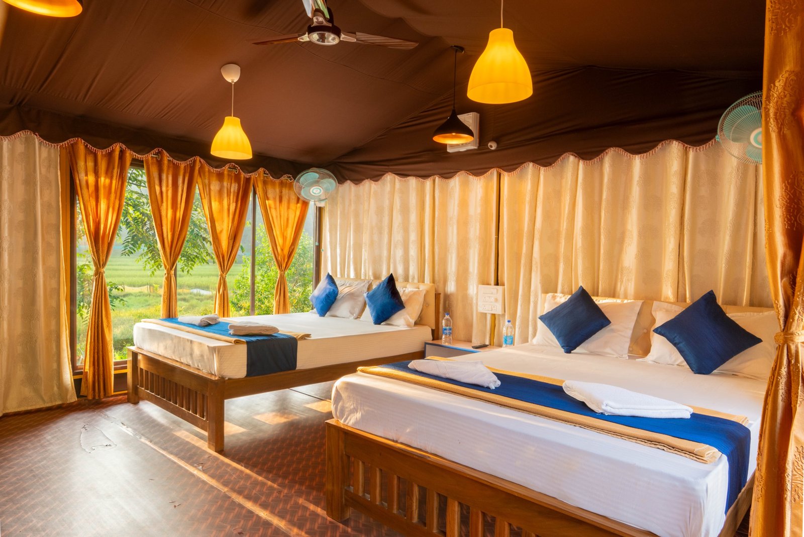 4 Sharing Commondo Tent