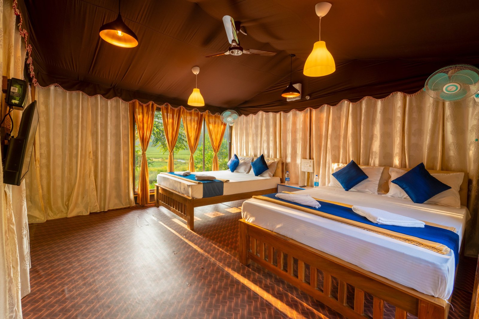 4 Sharing Commondo Tent